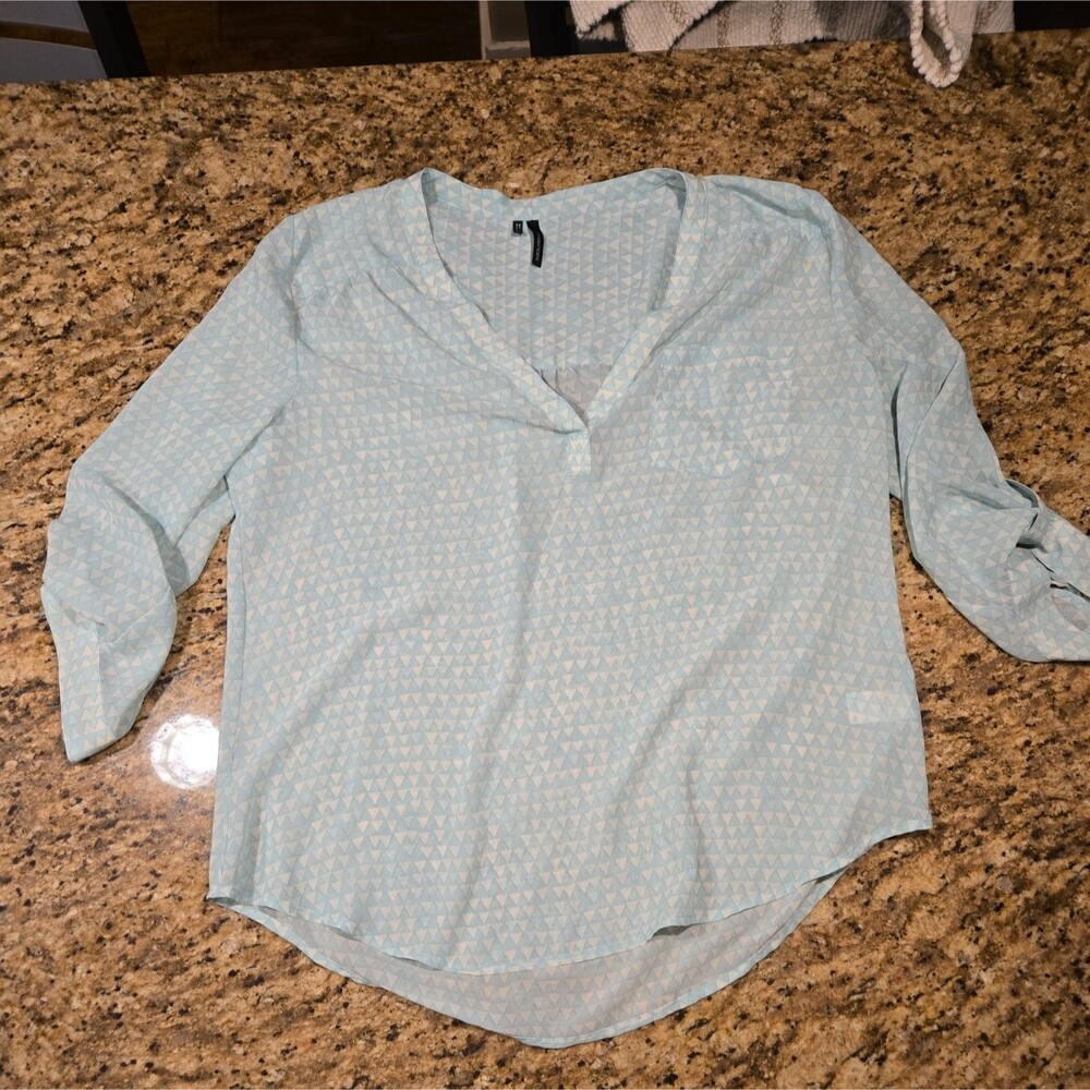 Maurices Women’s V-Neck Pocket Blouse Size XL | mint green triangles